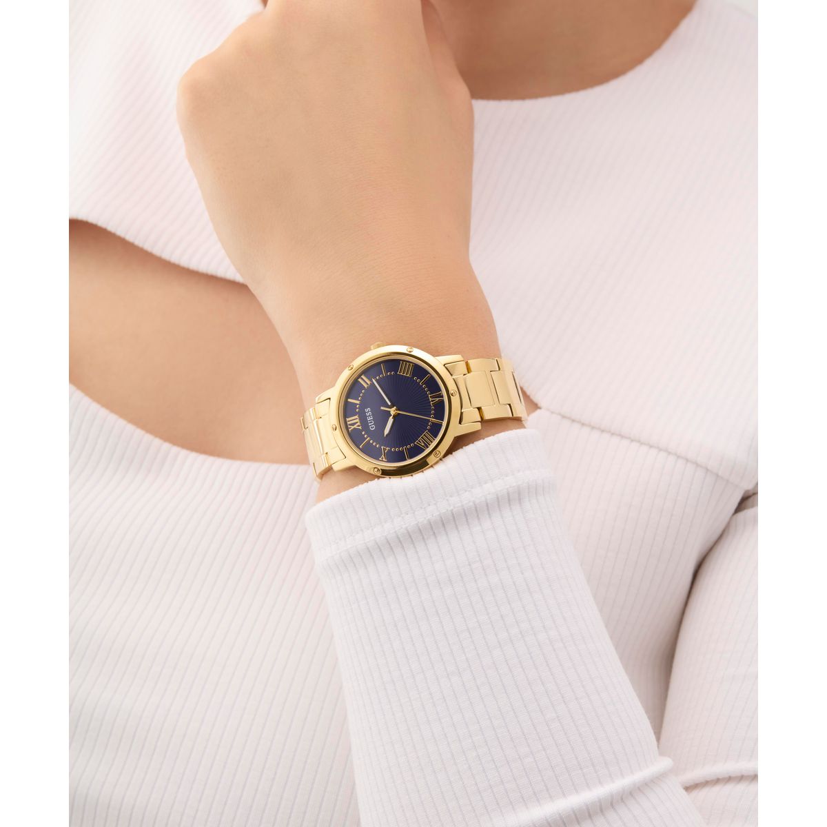 Reloj Guess Femenino GW0404L4