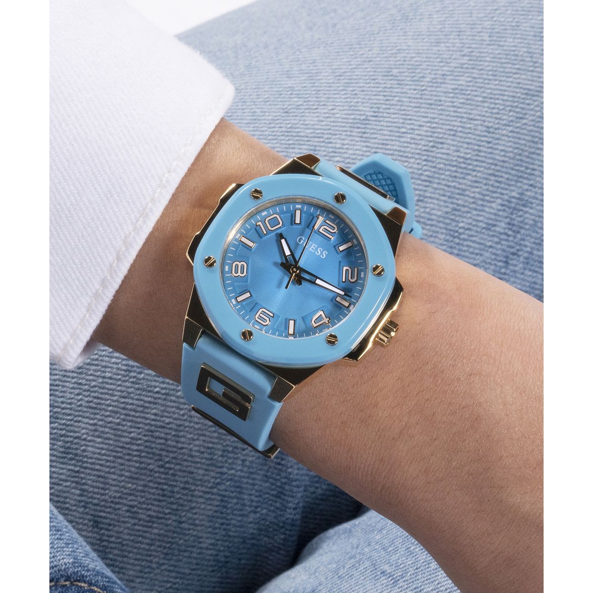 Reloj Guess Hype Femenino GW0555L3