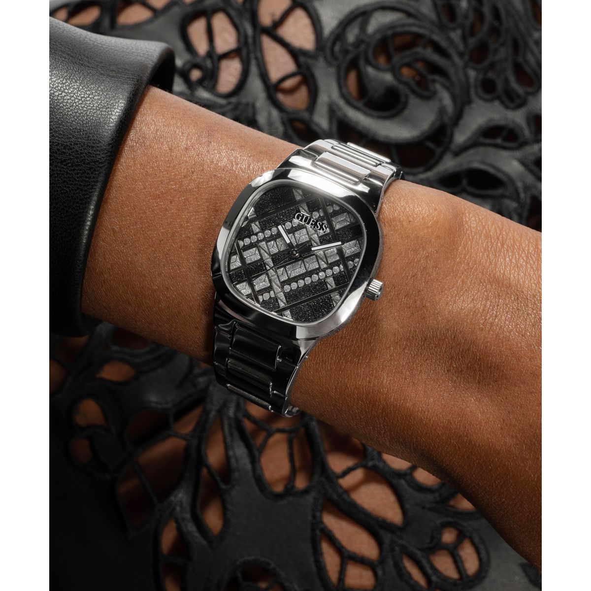 Reloj Guess Clash Femenino GW0600L1