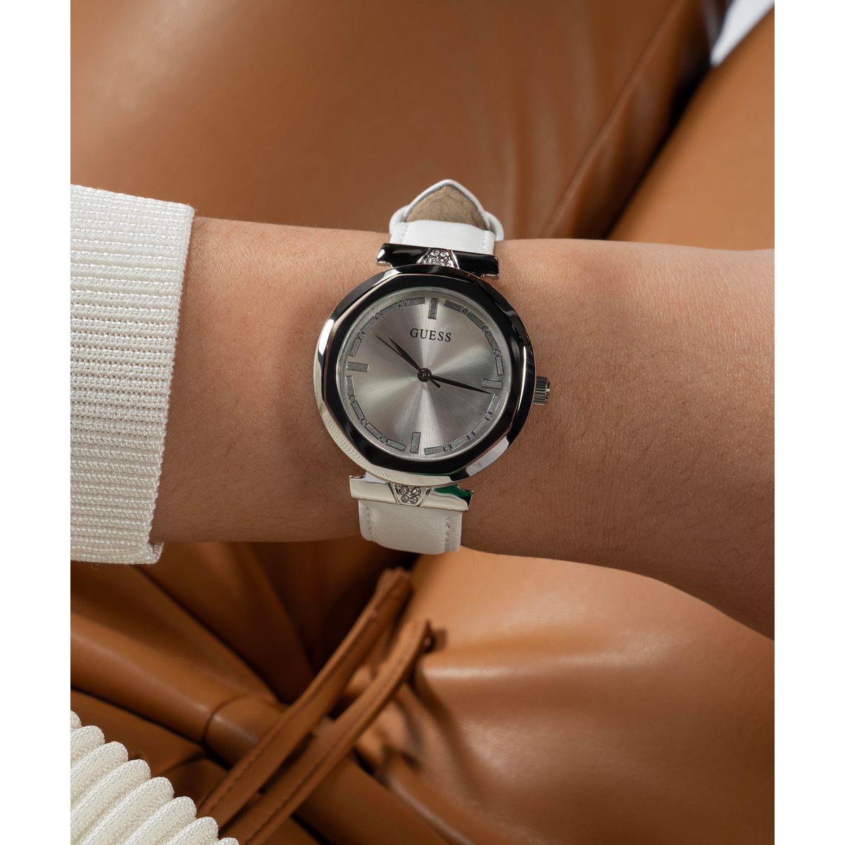 Reloj Guess Femenino GW0689L1