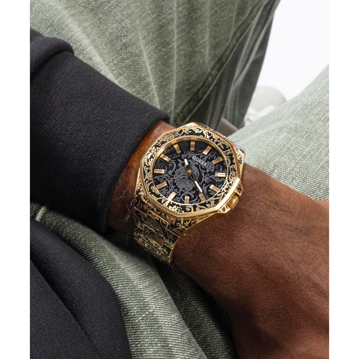 Reloj Guess Roar Masculino GW0700G1