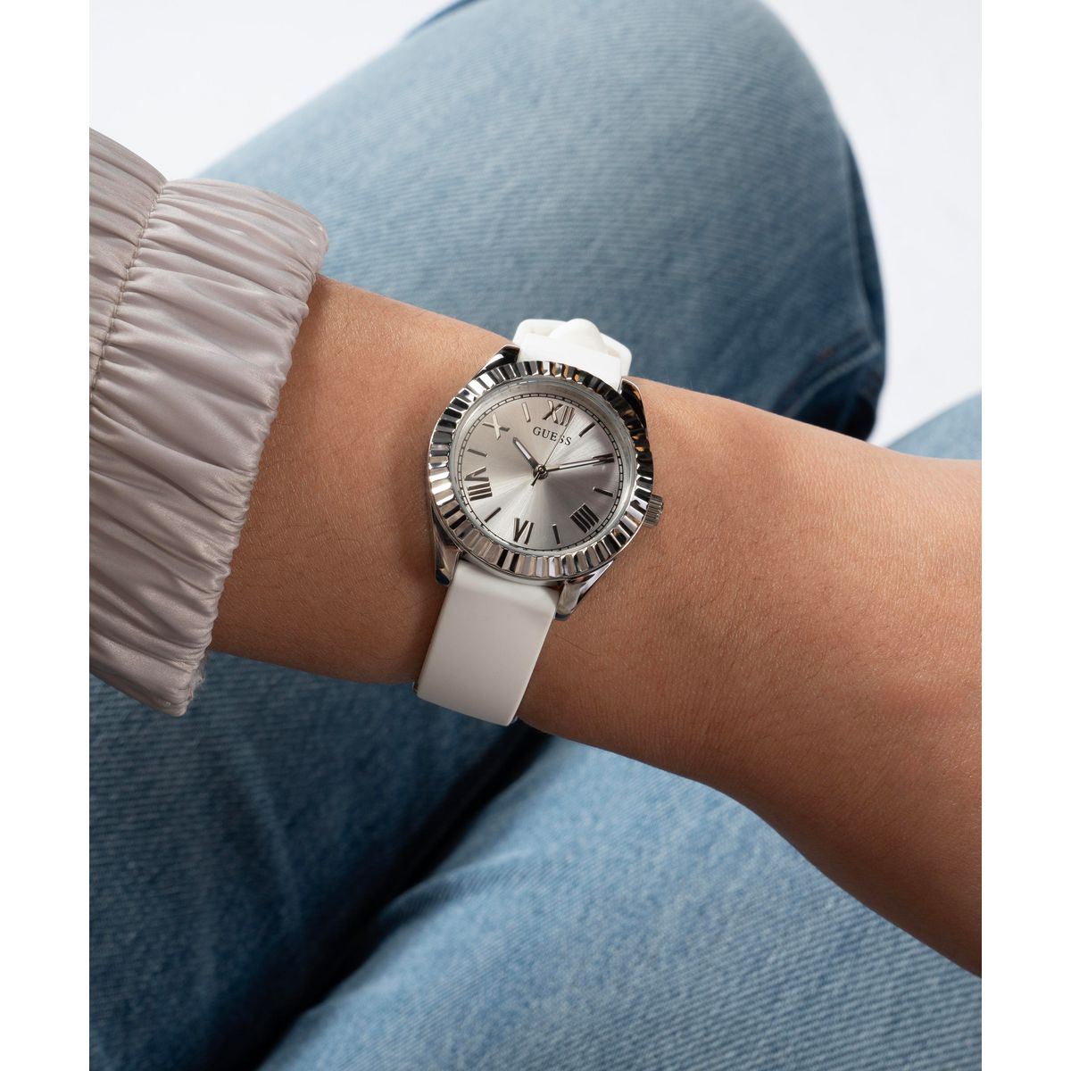 Reloj Guess Mini Luna Femenino GW0724L1