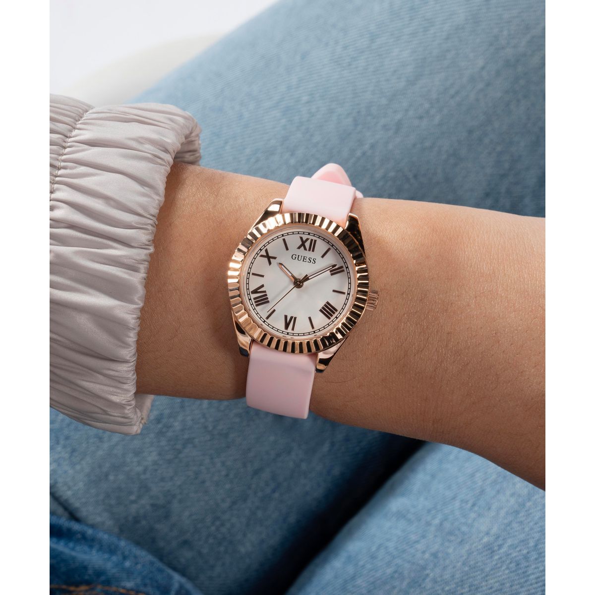 Reloj Guess Mini Luna Femenino GW0724L3