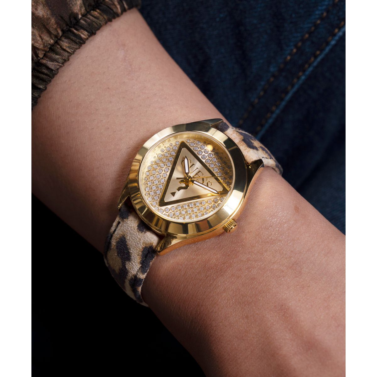 Reloj Guess Femenino GW0745L2