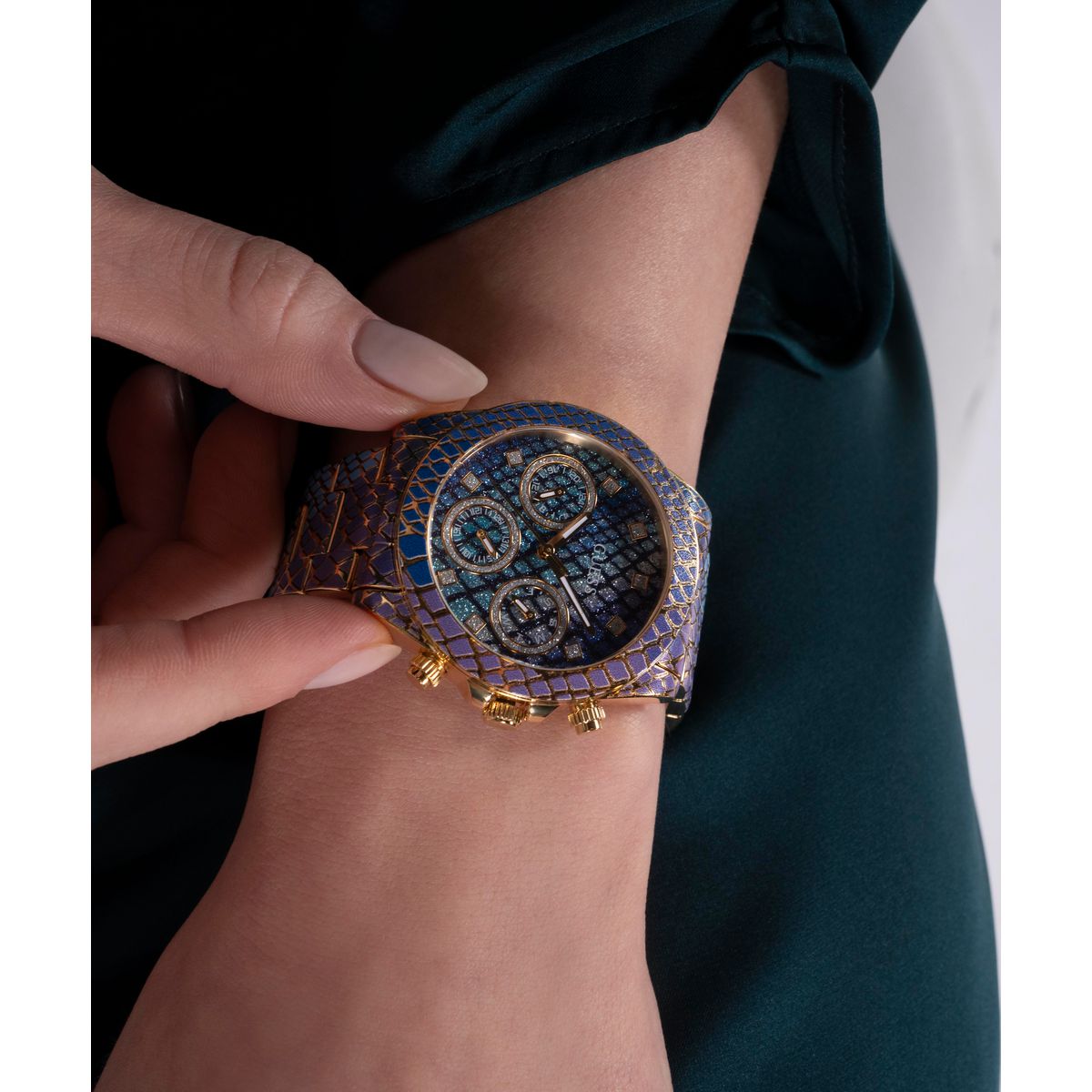 Reloj Guess Femenino GW0752L1