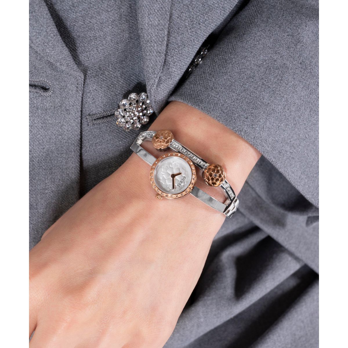 Reloj Guess Femenino GW0756L3