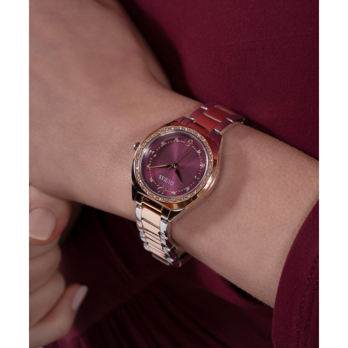 Reloj Guess Femenino GW0767L5