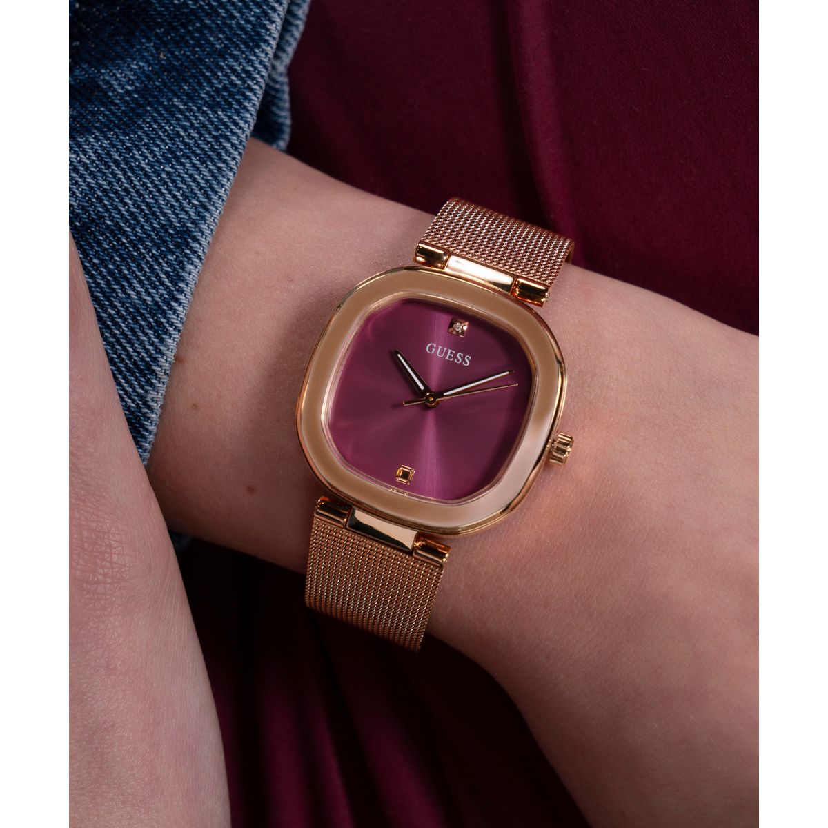 Reloj Guess Femenino GW0768L3