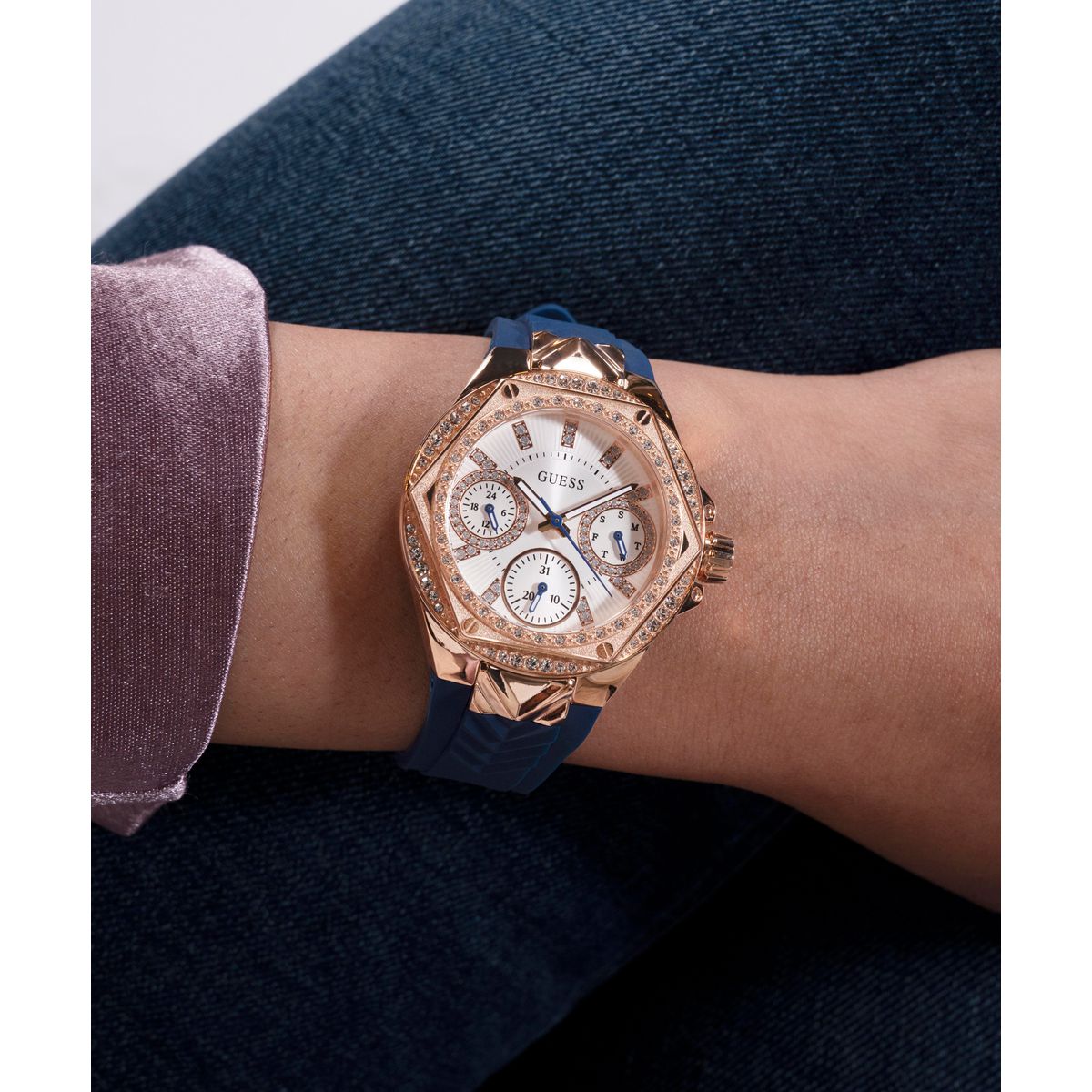 Reloj Guess Femenino GW0774L3