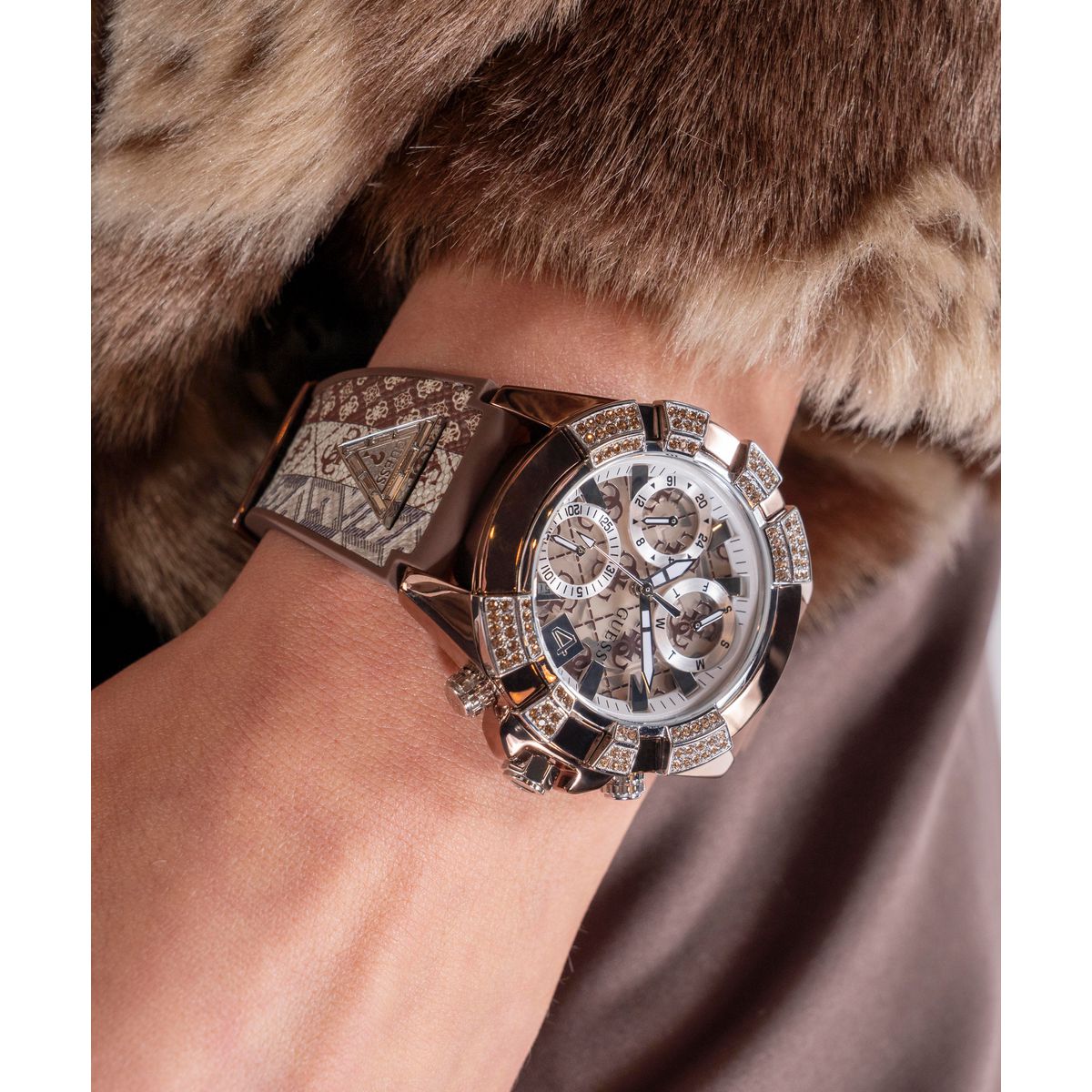 Reloj Guess Iconic 40thFemenino GW0813L2