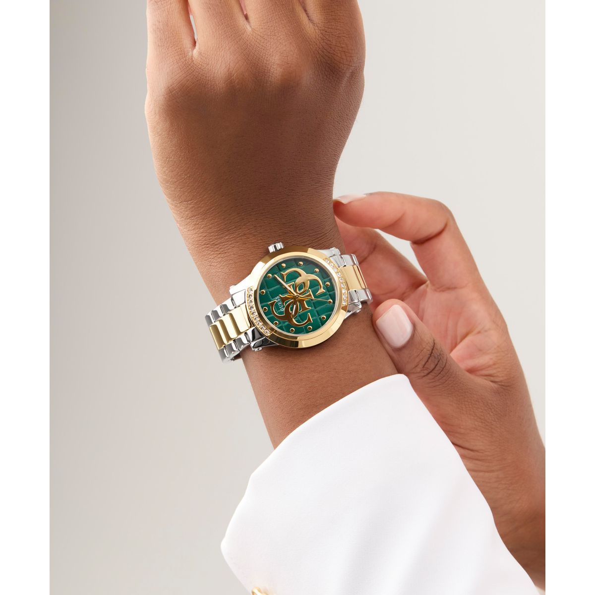 Reloj Guess Femenino GW0861L4