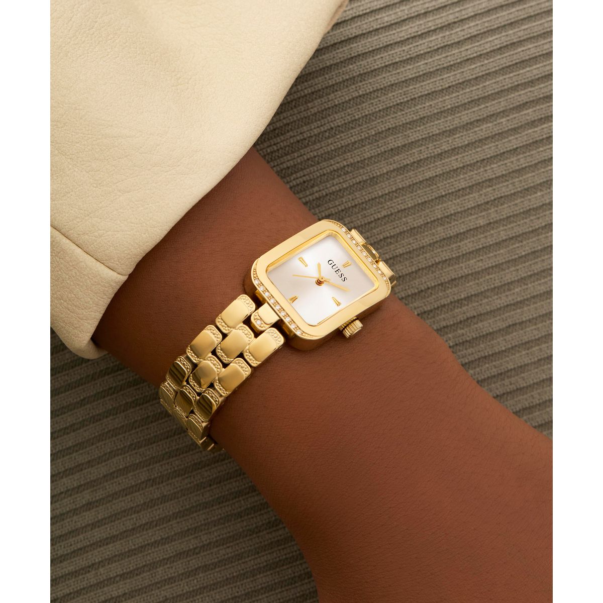 Reloj Guess Femenino GW0865L2