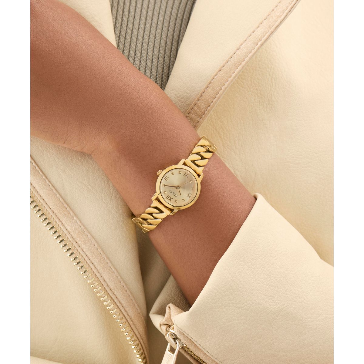 Reloj Guess Femenino GW0867L2