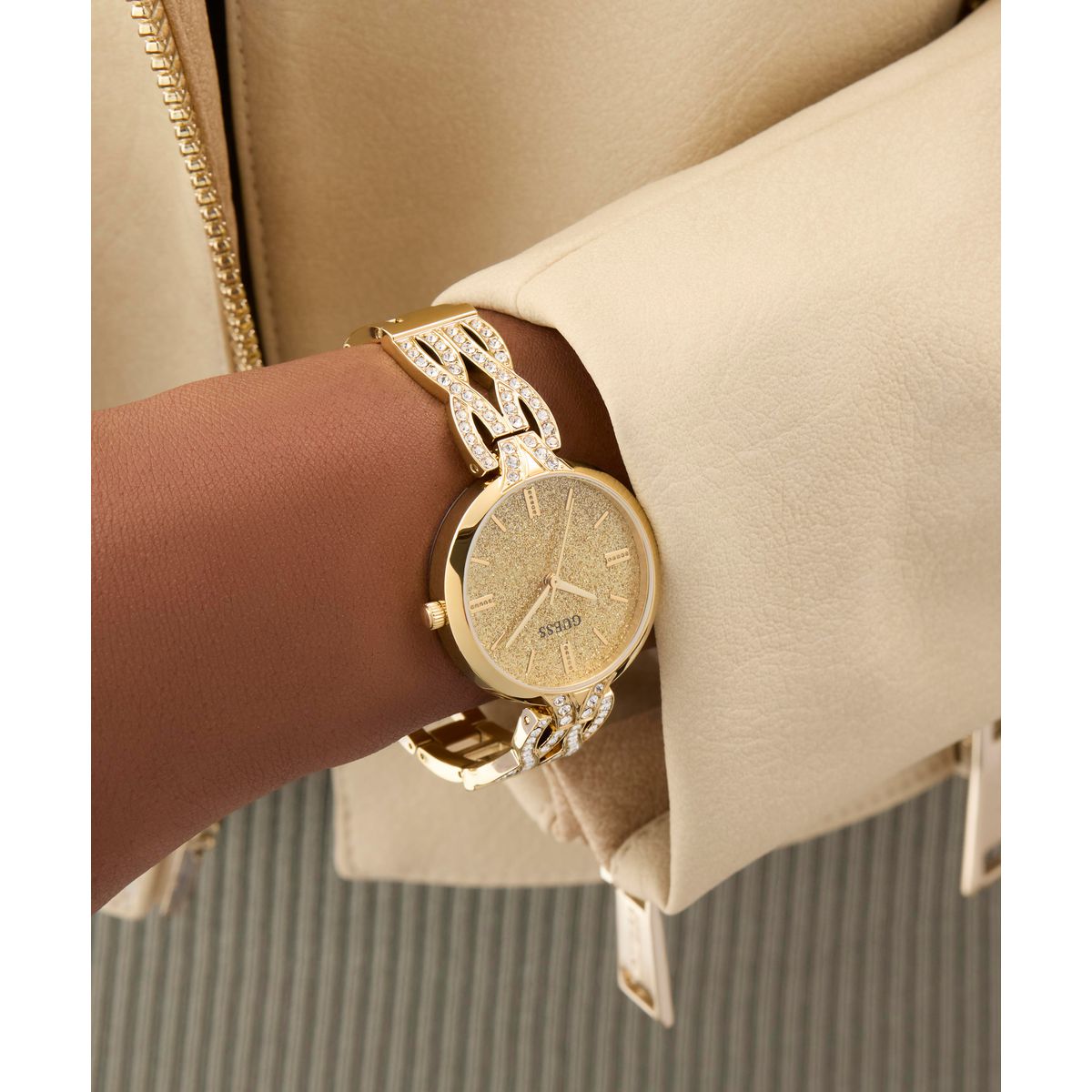 Reloj Guess Femenino GW0868L2