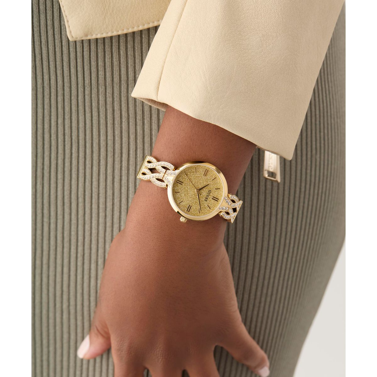 Reloj Guess Femenino GW0868L2