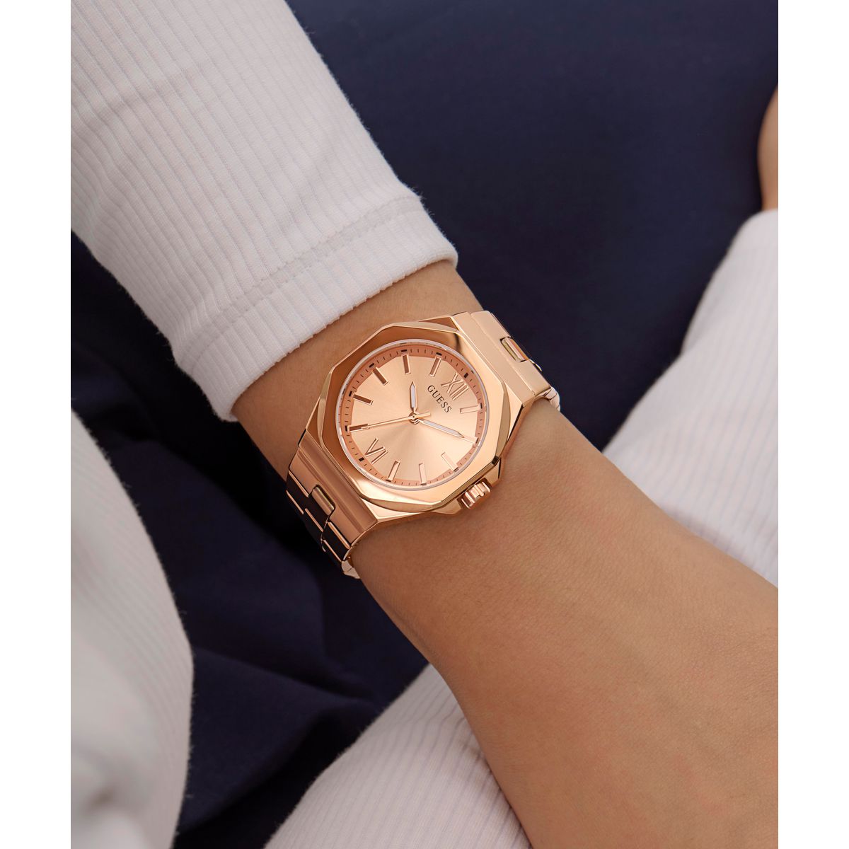 Reloj Guess Femenino GW0873L3