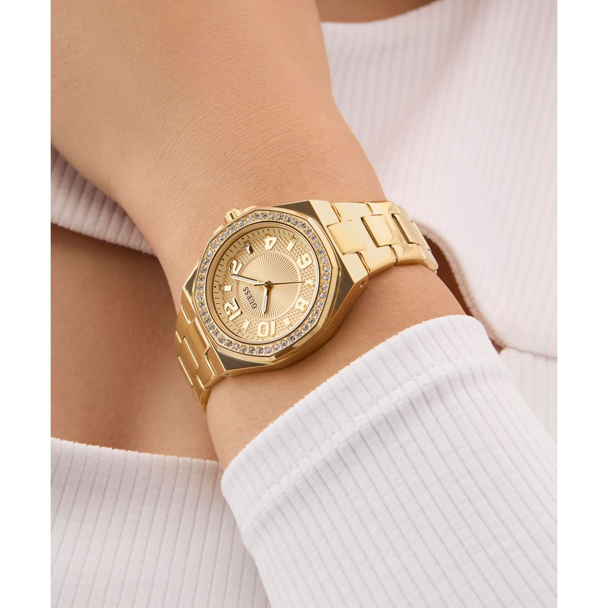 Reloj Guess Femenino GW0877L2