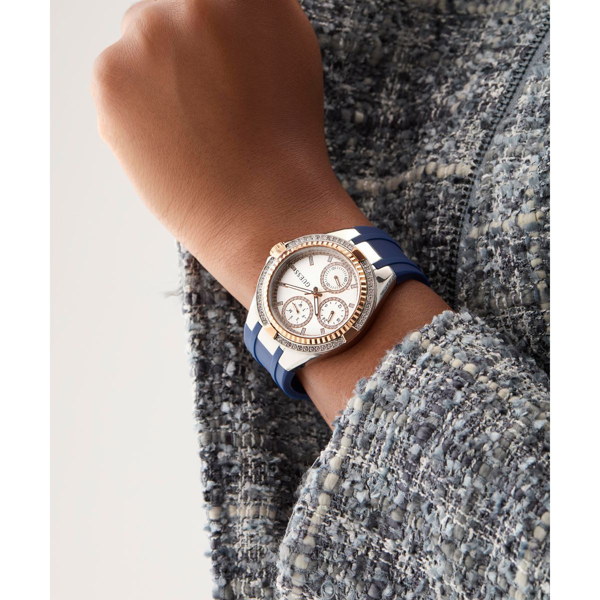 Reloj Guess Femenino GW0879L2