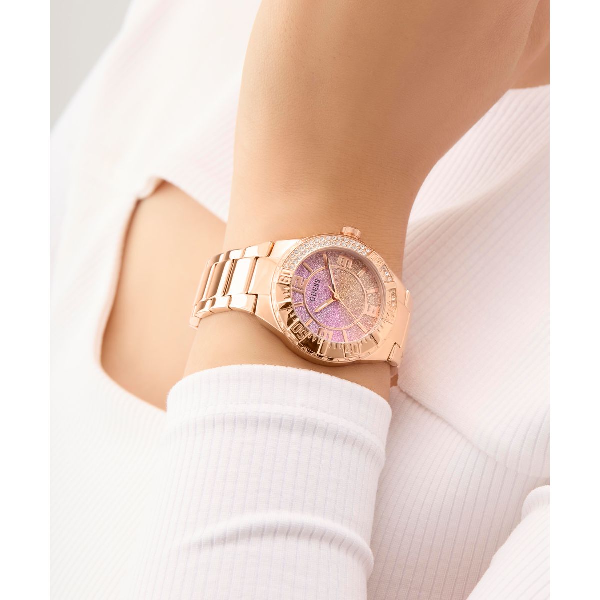 Reloj Guess Femenino GW0882L3