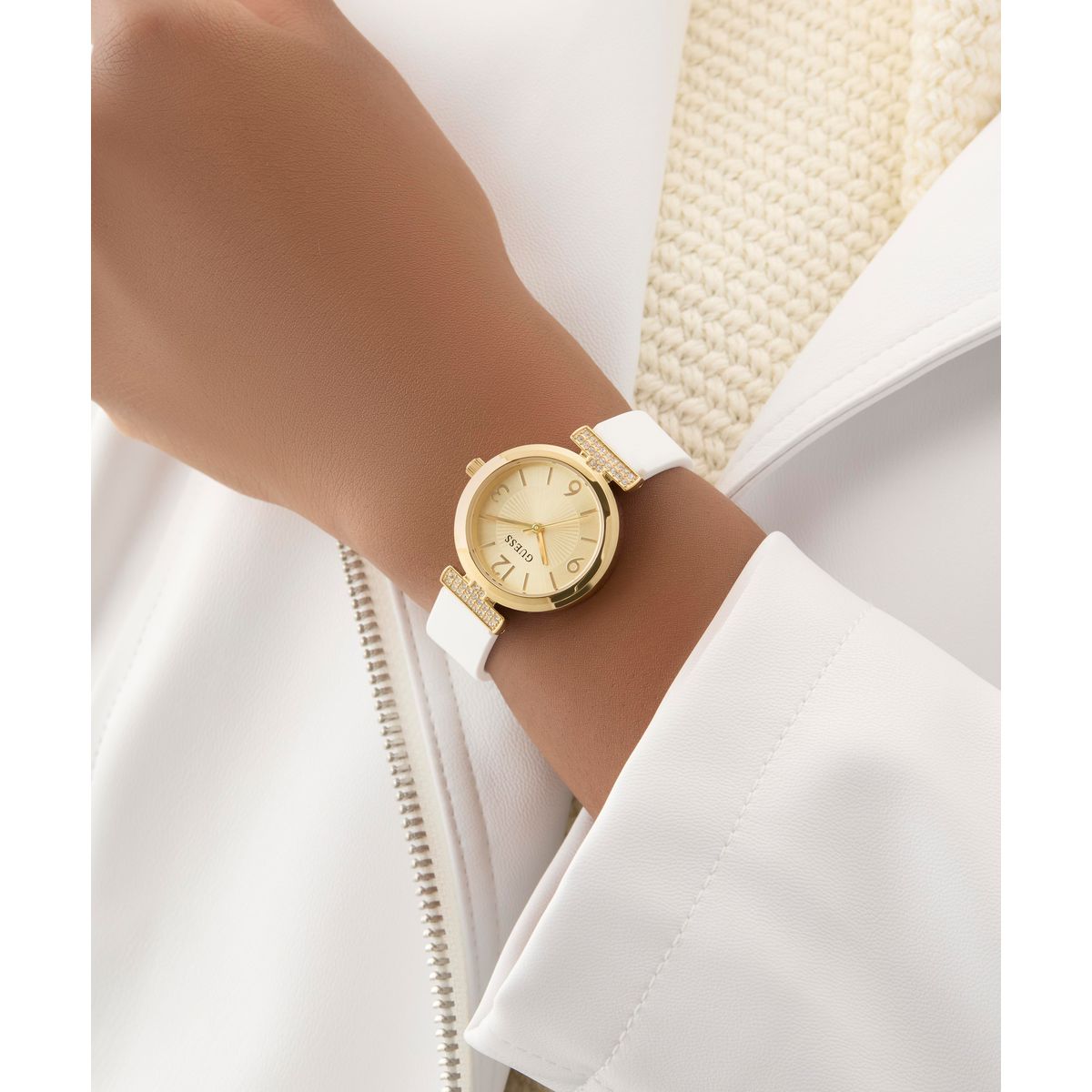 Reloj Guess Femenino GW0912L2