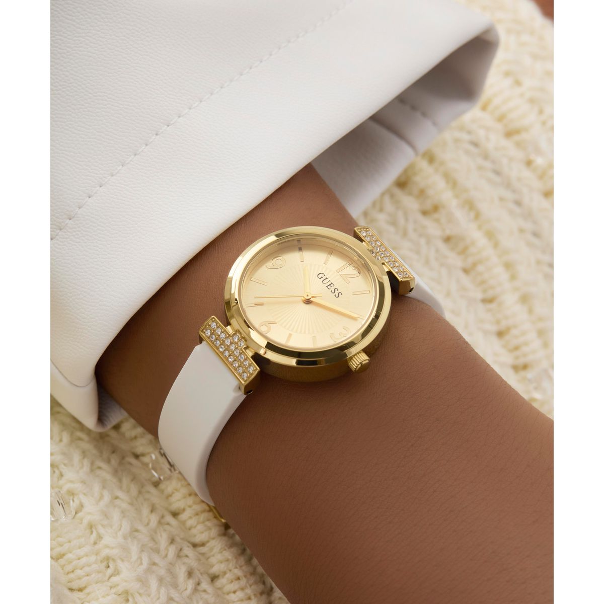 Reloj Guess Femenino GW0912L2