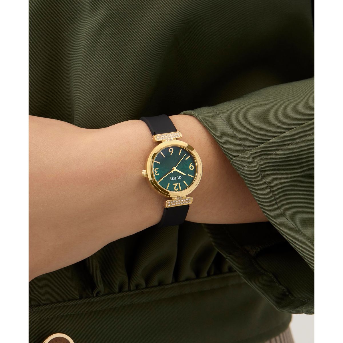 Reloj Guess Femenino GW0912L4