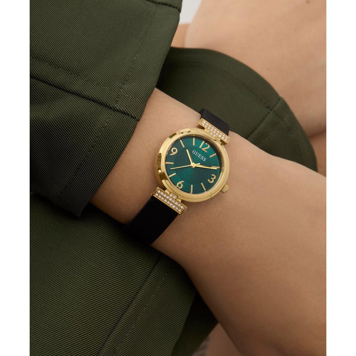 Reloj Guess Femenino GW0912L4