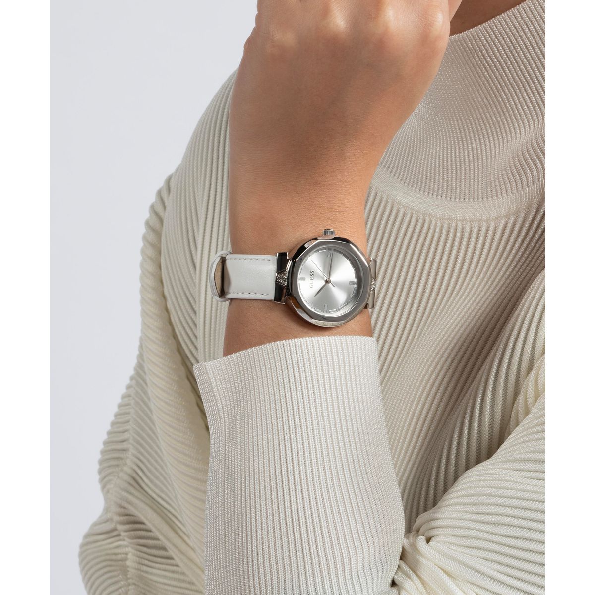 Reloj Guess Femenino GW0689L1