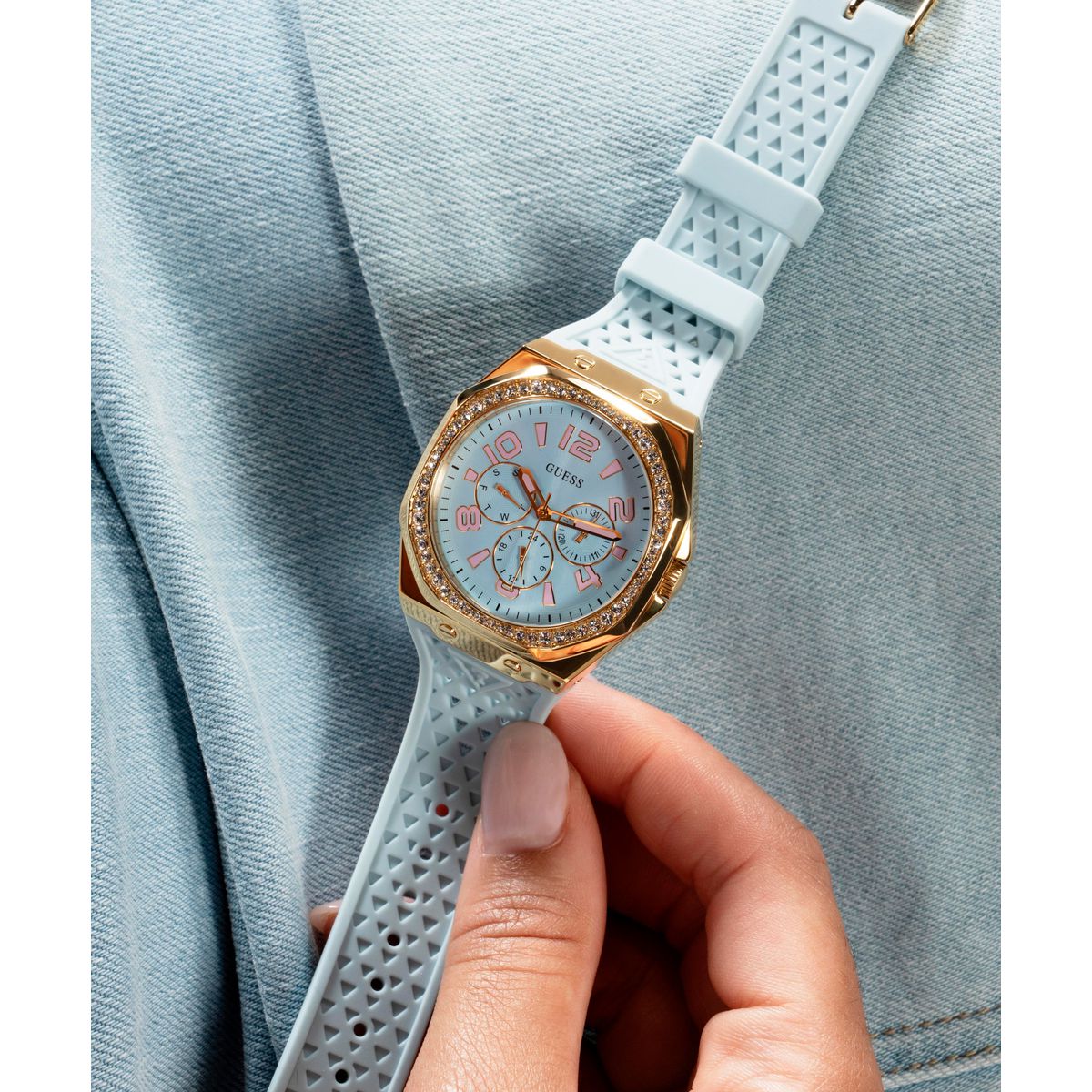 Reloj Guess Femenino Ligth GW0694L1