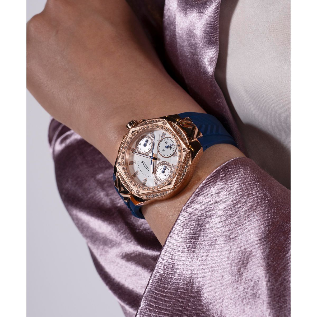Relógio feminino Guess GW0774L3