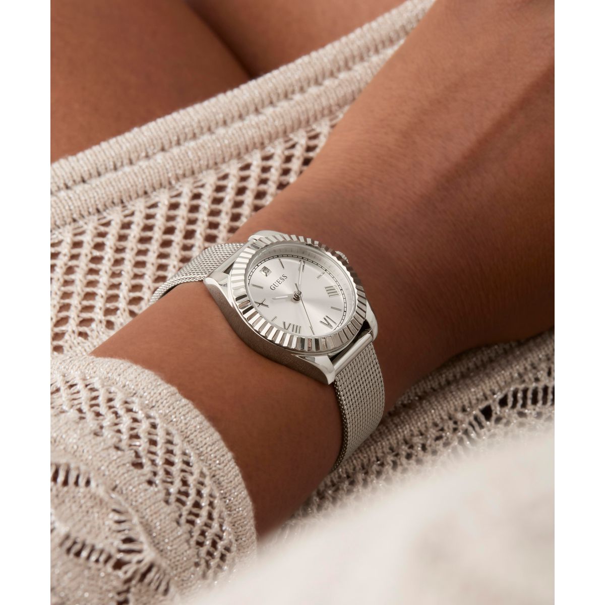 Relógio Guess Mini Luna Feminino GW0842L1