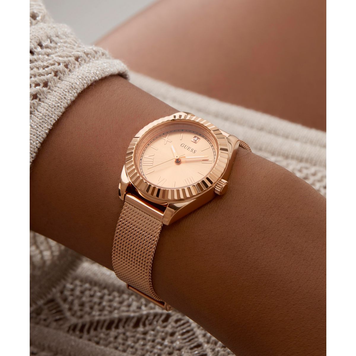 Reloj Guess Mini Luna Femenino GW0842L3