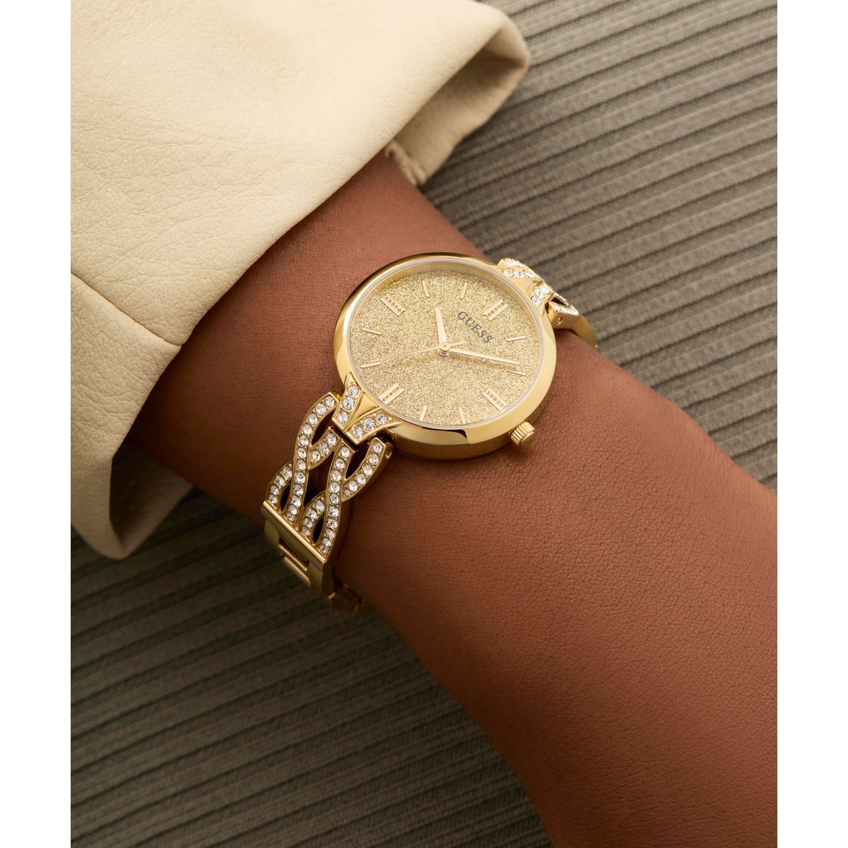 Reloj Guess Femenino GW0868L2