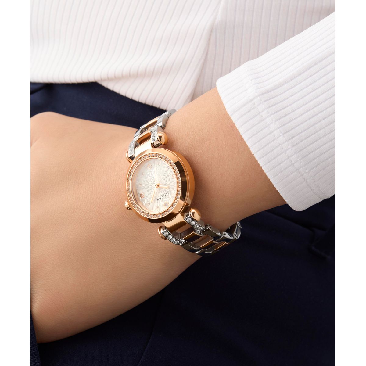 Guess Women's Watch GW0869L2