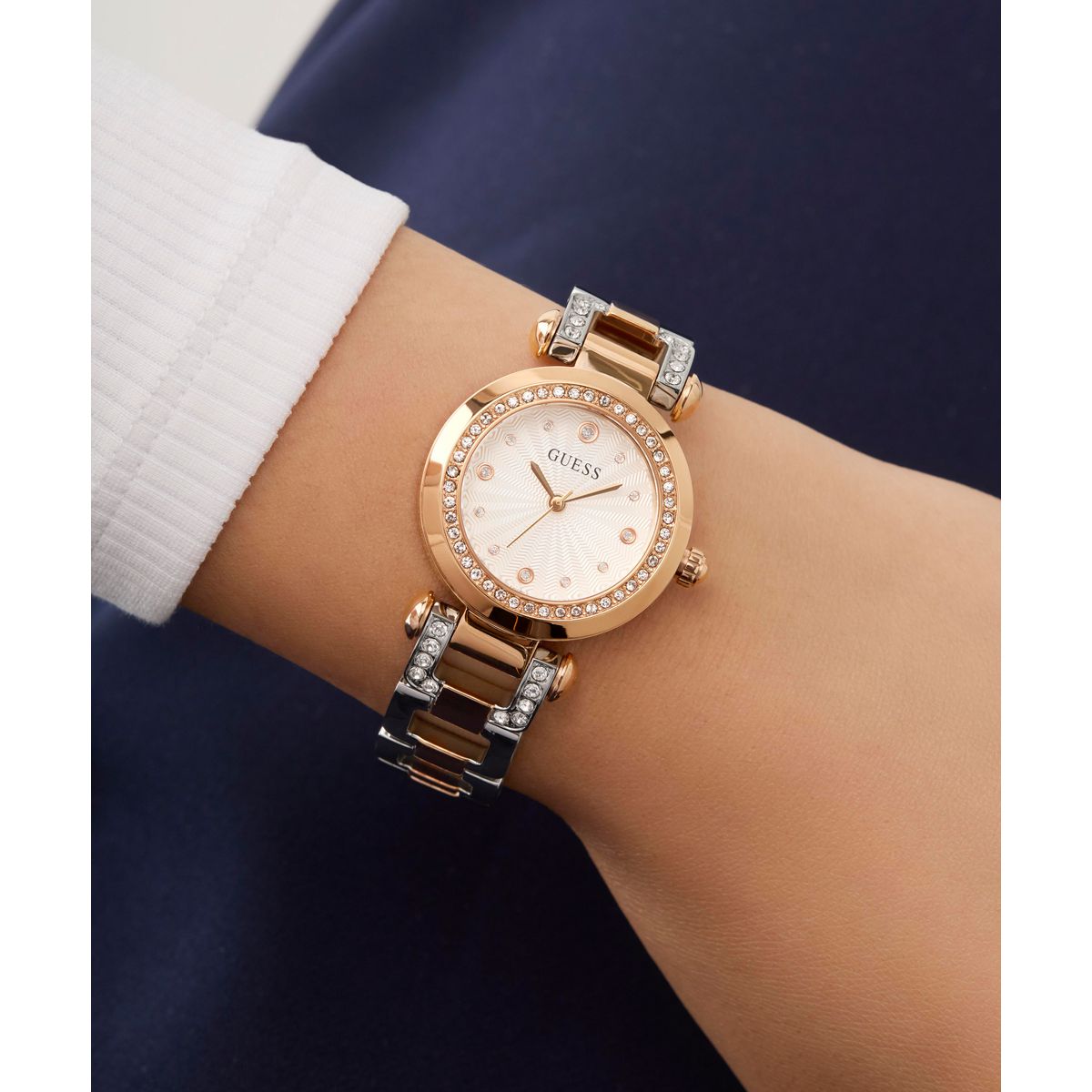 Reloj Guess Femenino GW0869L2